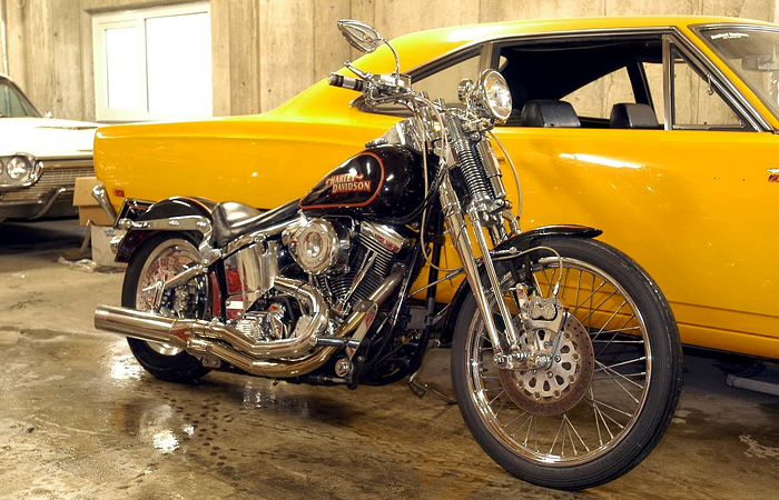 HARLEY DAVIDSON FXSTS