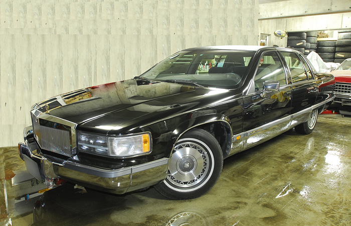 CADILLAC BROUGHAM